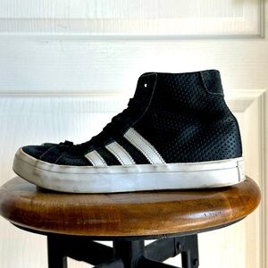 Adidas Court Vantage Mid Women Sneakers size 7.5